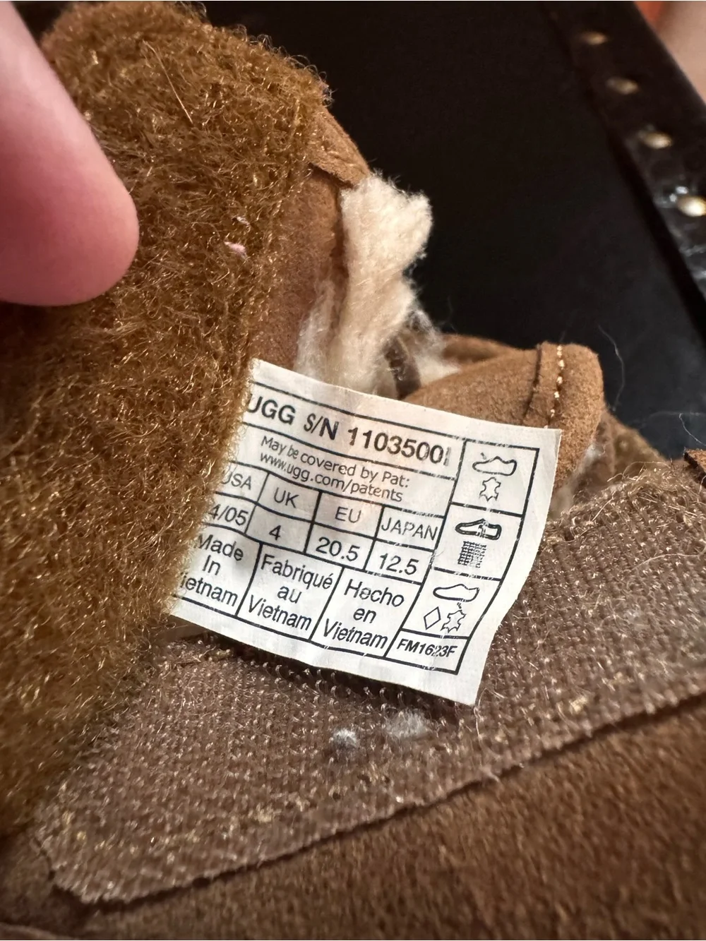 UGG Baby Neumel Toddler Boot with Shearling Lining Size 4/5